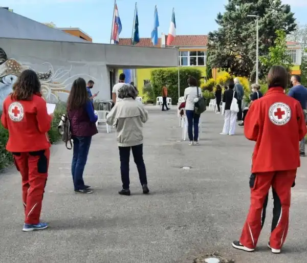 Volonteri Crvenog križa Bujštine darovali su 628 sati svojeg slobodnog vremena