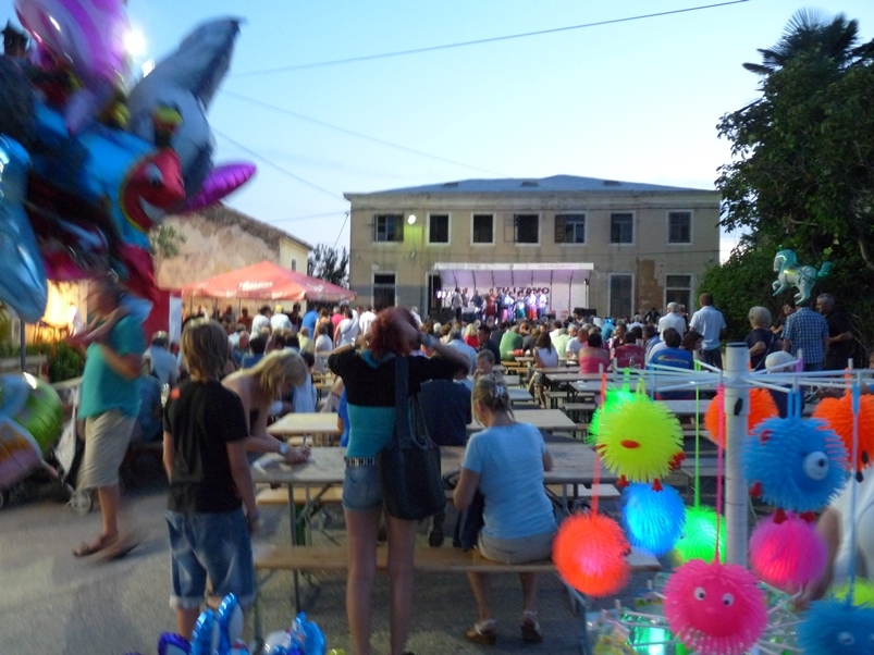 La tradizionale festa di S. Lorenzo - Villanova 08.08-10.08.2015.